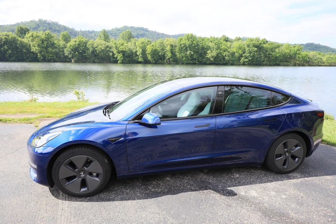 2021 Tesla Model 3 - Image 6 of 7