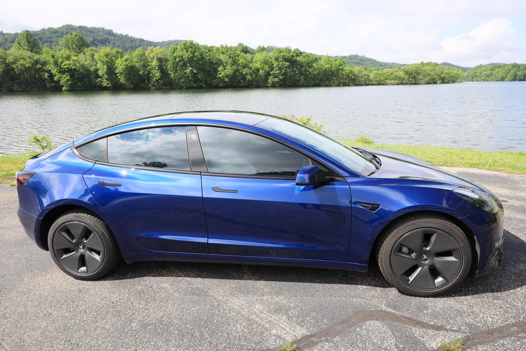 2021 Tesla Model 3 - Image 3 of 7