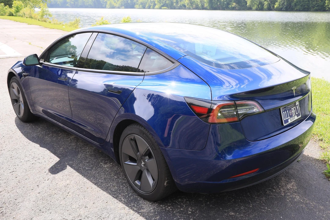 2021 Tesla Model 3 - Image 4 of 7