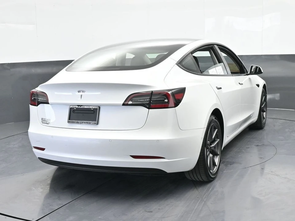 2021 Tesla Model 3 - Image 5 of 12