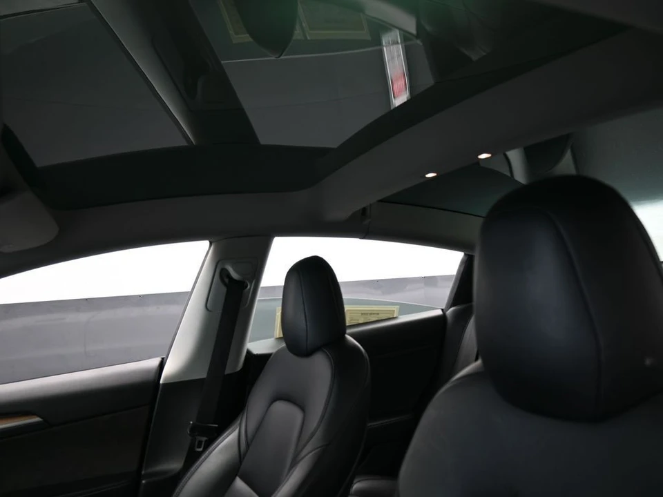 2021 Tesla Model 3 - Image 11 of 12