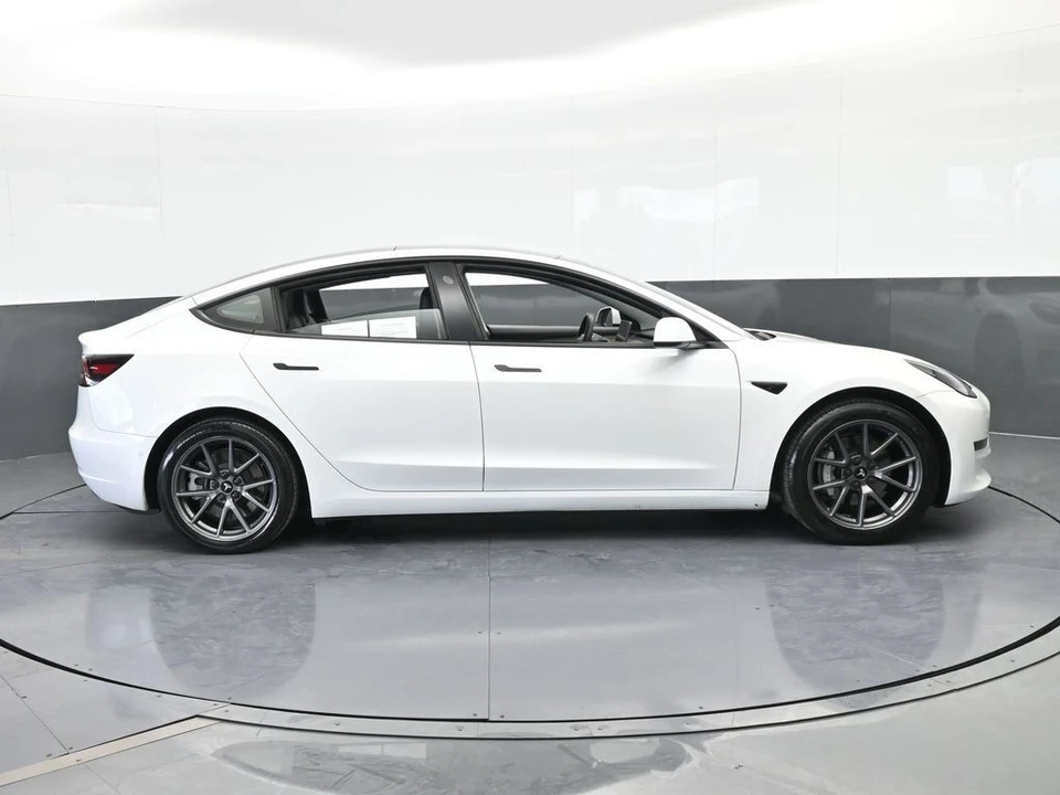 2021 Tesla Model 3 - Image 7 of 12