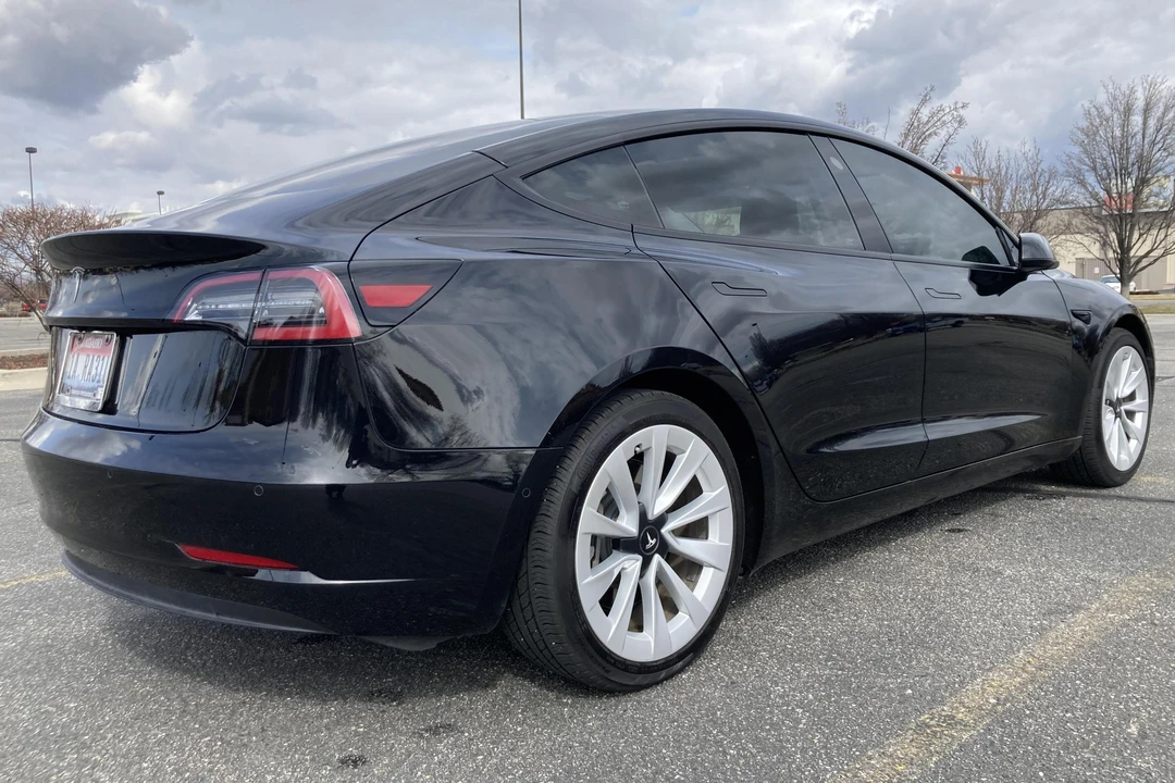 2021 Tesla Model 3 - Image 4 of 31