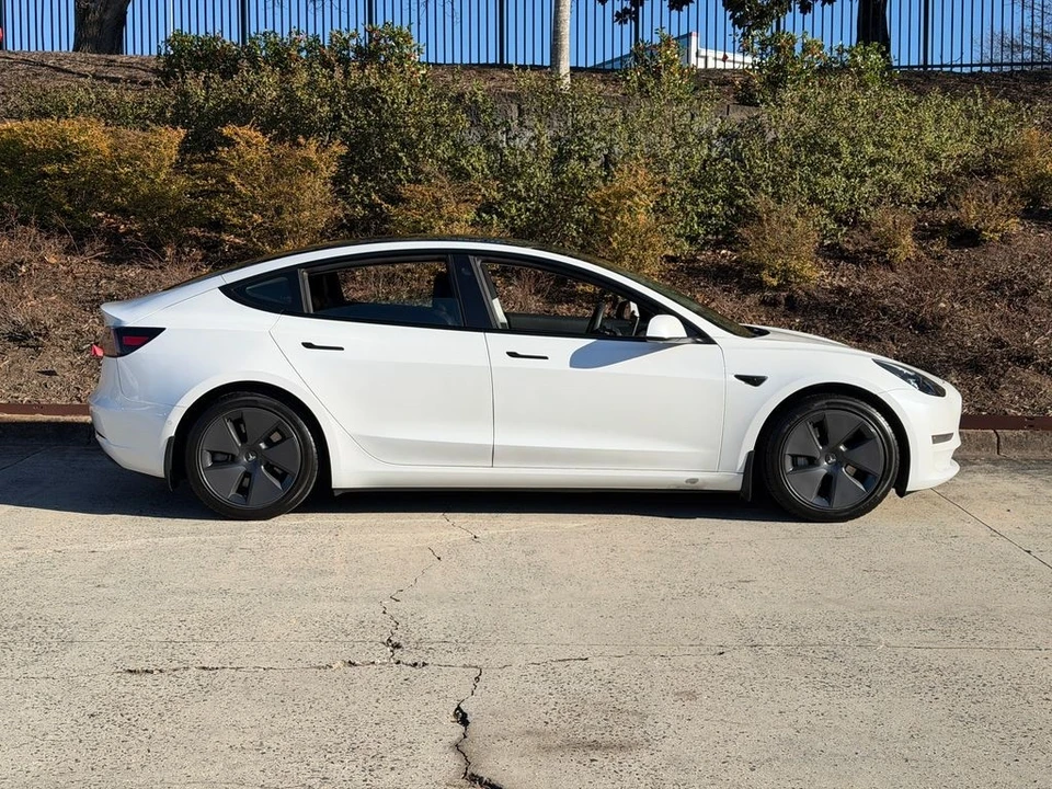 2021 Tesla Model 3 - Image 3 of 21