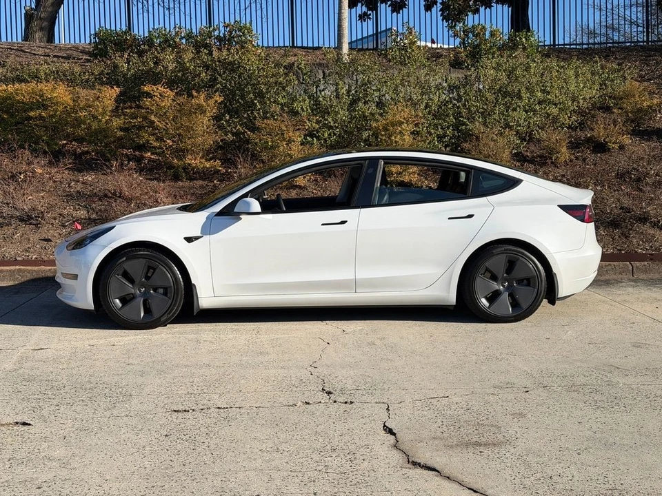 2021 Tesla Model 3 - Image 10 of 21