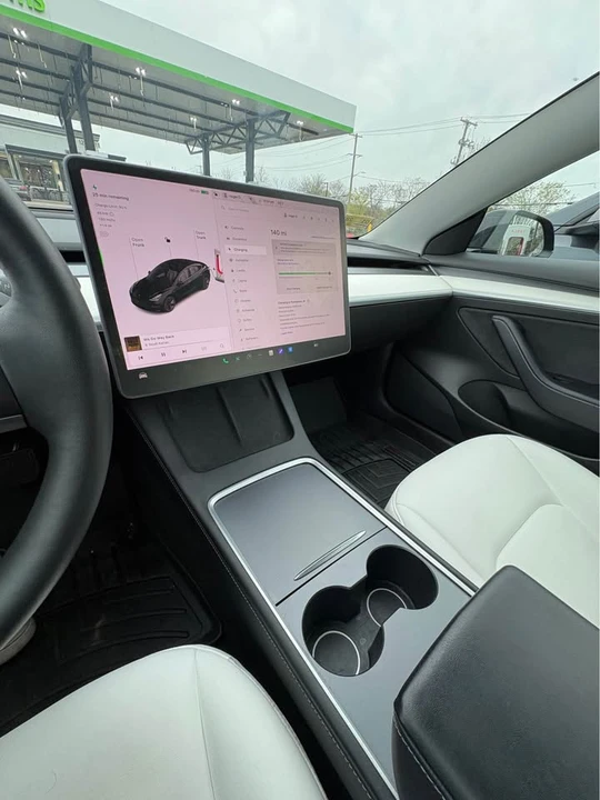 2021 Tesla Model 3 - Image 6 of 8