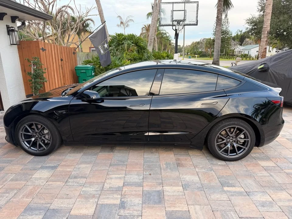 2021 Tesla Model 3 - Image 3 of 20