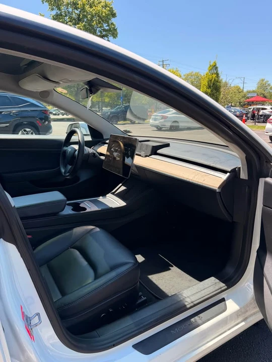 2021 Tesla Model 3 - Image 7 of 9