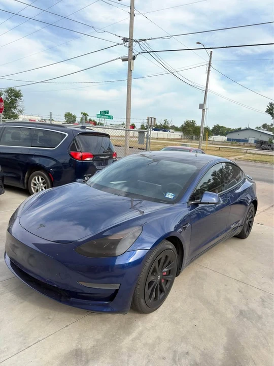 2021 Tesla Model 3 - Image 3 of 10