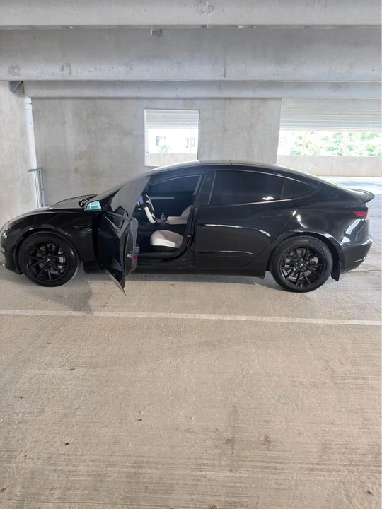 2021 Tesla Model 3 - Image 7 of 17