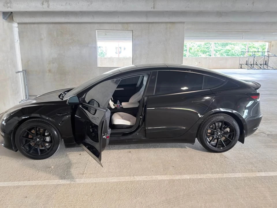 2021 Tesla Model 3 - Image 9 of 17