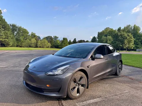 2021 Tesla Model 3 Standard Range Plus