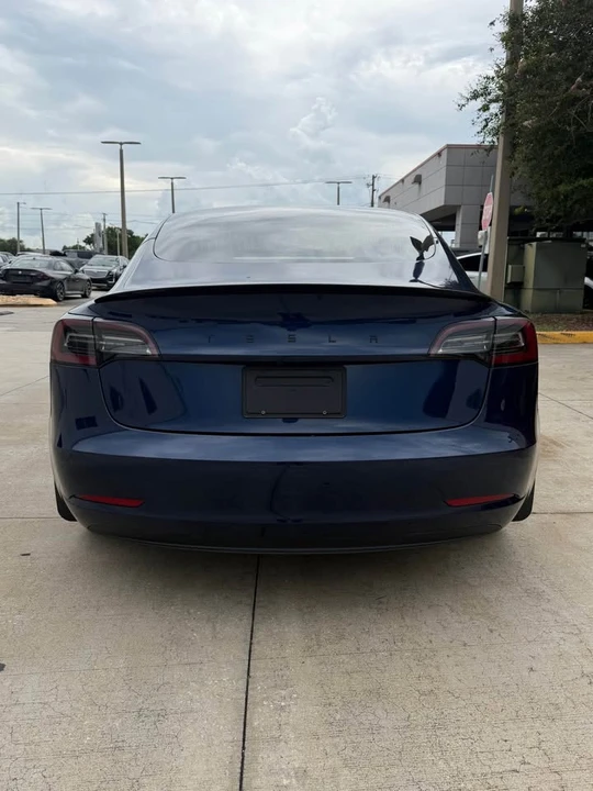 2021 Tesla Model 3 - Image 5 of 11