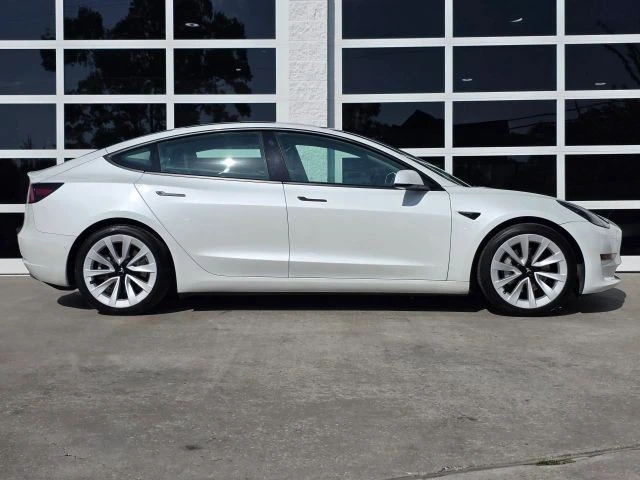 2021 Tesla Model 3 - Image 3 of 21