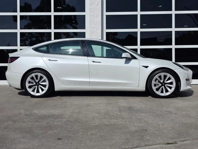 2021 Tesla Model 3 - Image 3 of 21