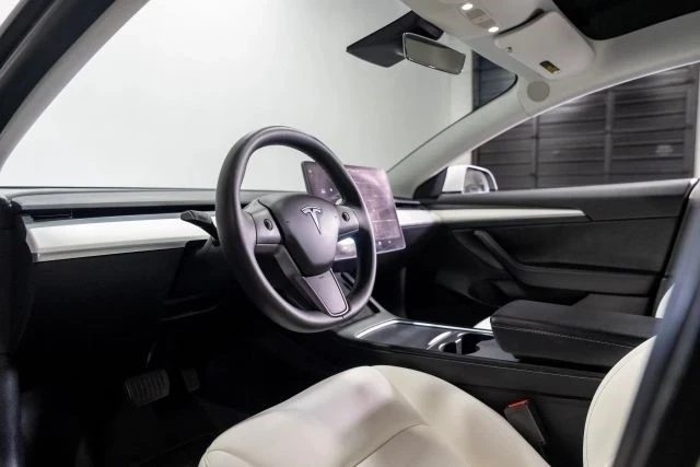 2021 Tesla Model 3 - Image 19 of 21