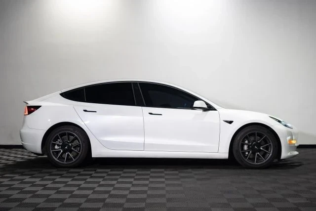 2021 Tesla Model 3 - Image 5 of 21