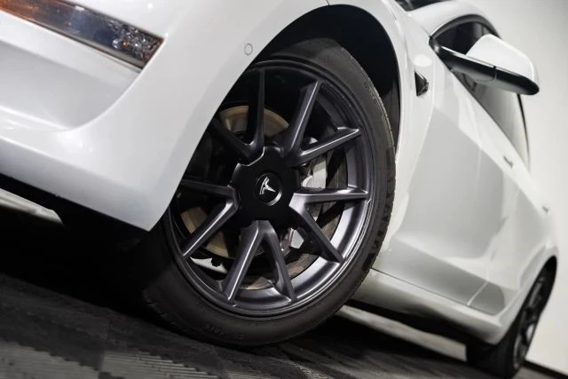 2021 Tesla Model 3 - Image 8 of 21