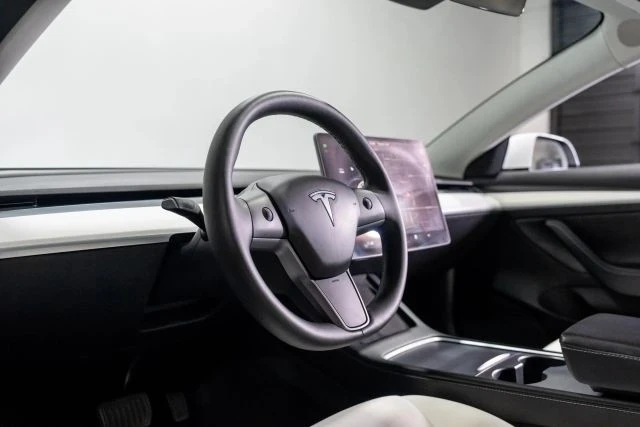 2021 Tesla Model 3 - Image 20 of 21