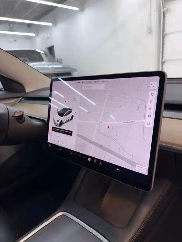 2021 Tesla Model 3 - Image 18 of 21