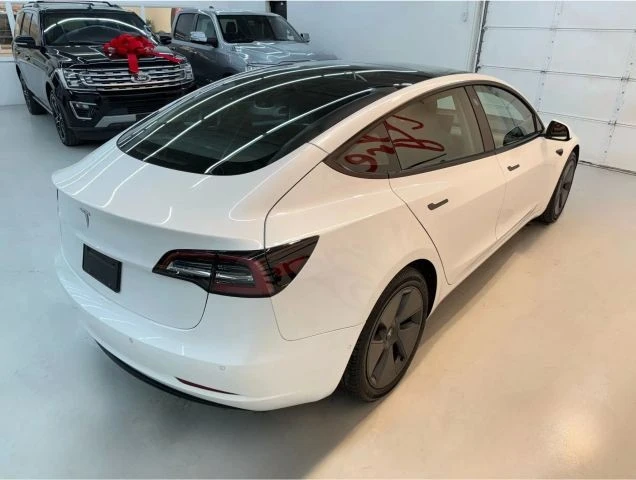 2021 Tesla Model 3 - Image 5 of 21
