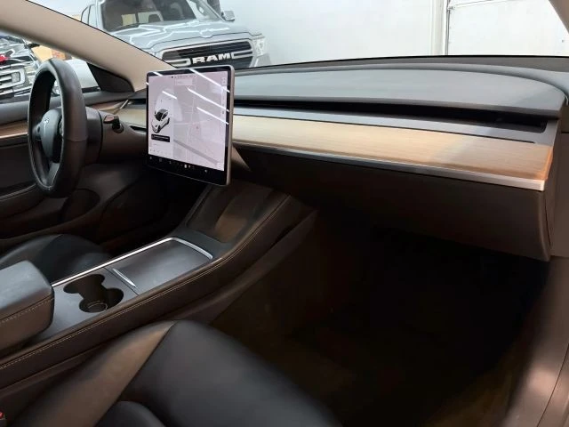 2021 Tesla Model 3 - Image 17 of 21