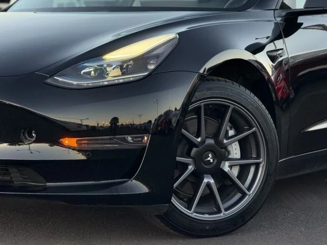 2021 Tesla Model 3 - Image 2 of 12