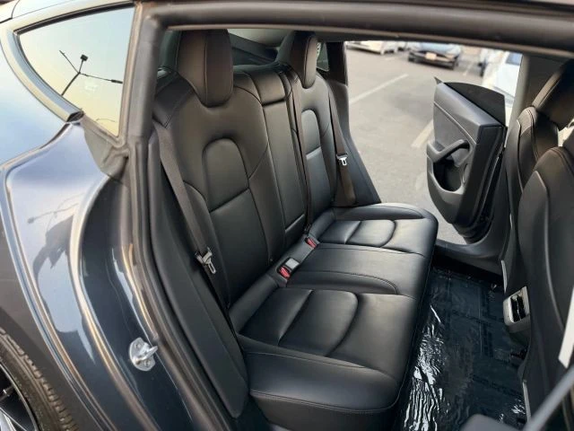 2021 Tesla Model 3 - Image 11 of 12