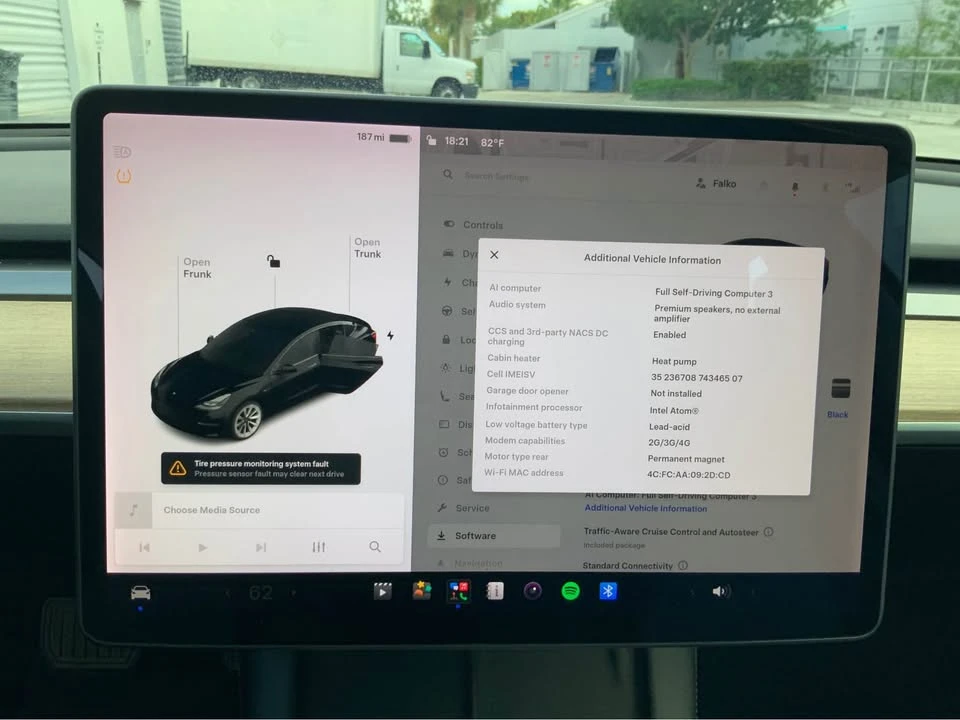 2021 Tesla Model 3 - Image 17 of 19