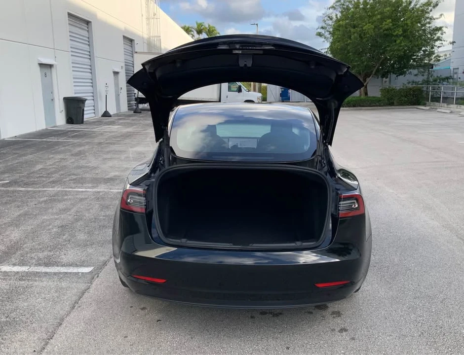 2021 Tesla Model 3 - Image 18 of 19