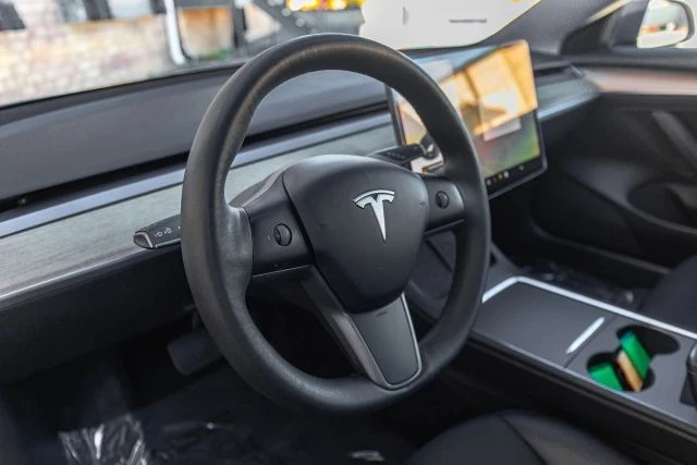 2021 Tesla Model 3 - Image 18 of 21