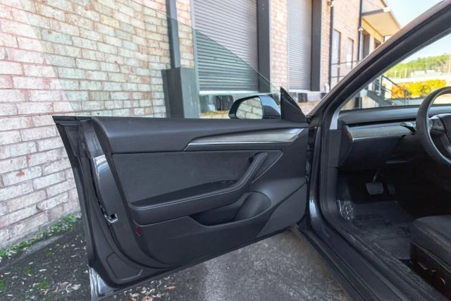 2021 Tesla Model 3 - Image 16 of 21