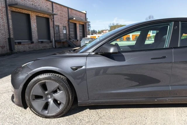 2021 Tesla Model 3 - Image 4 of 21