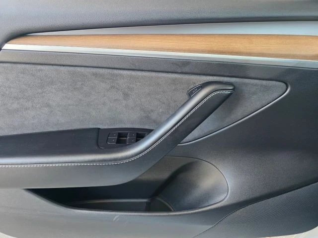 2021 Tesla Model 3 - Image 18 of 21