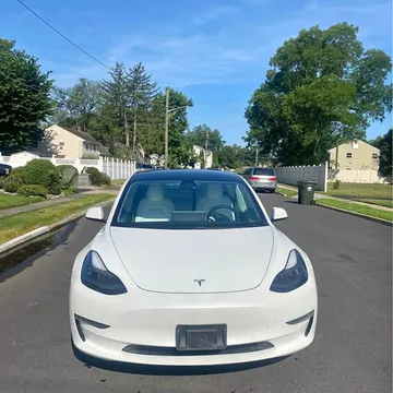 2021 Tesla Model 3 · Standard Range Plus Sedan 4D