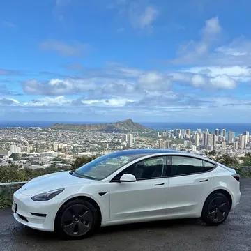 2021 Tesla Model 3 Standard Range Sedan 4D