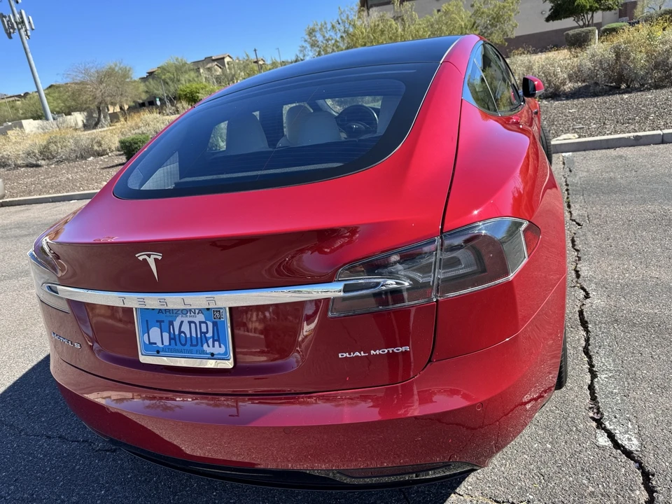 2021 Tesla Model S - Image 8 of 21