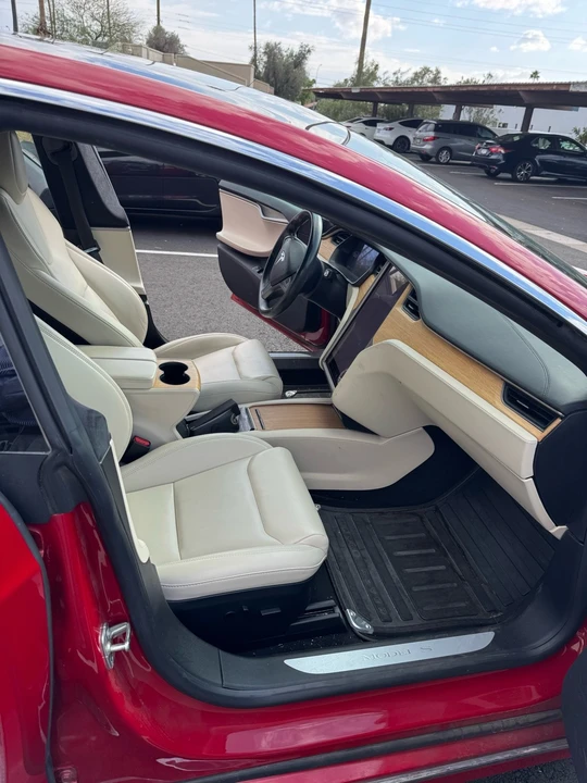 2021 Tesla Model S - Image 15 of 21