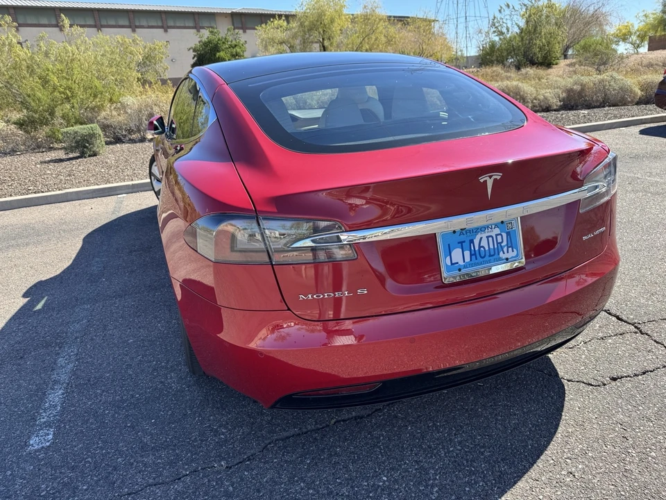 2021 Tesla Model S - Image 9 of 21