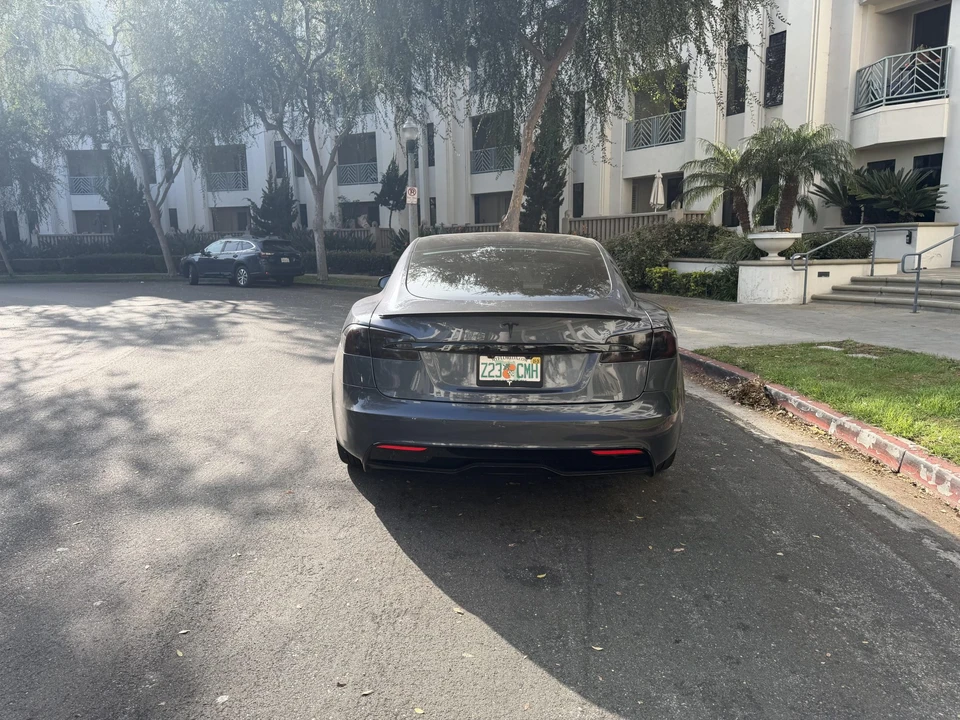 2021 Tesla Model S - Image 7 of 31