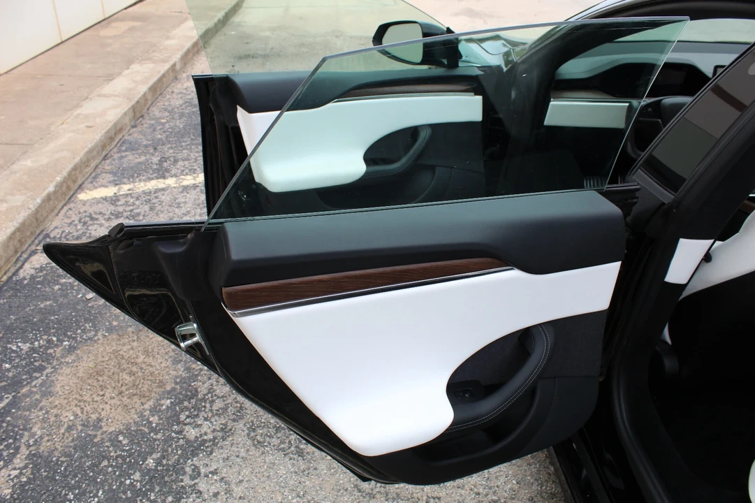 2021 Tesla Model S - Image 12 of 14