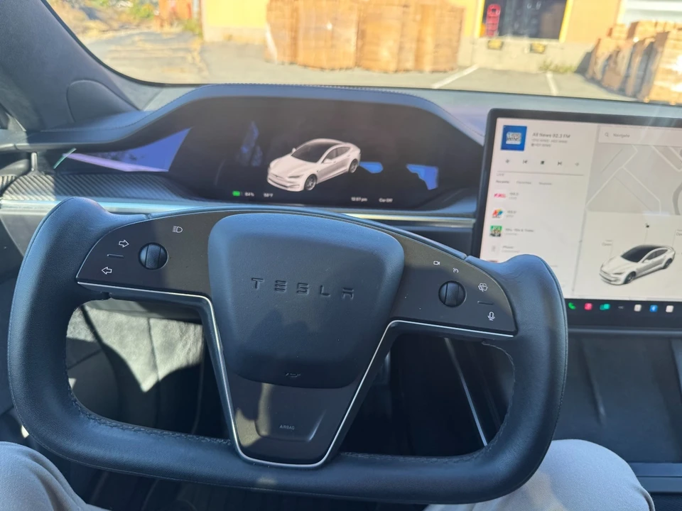 2021 Tesla Model S - Image 10 of 17