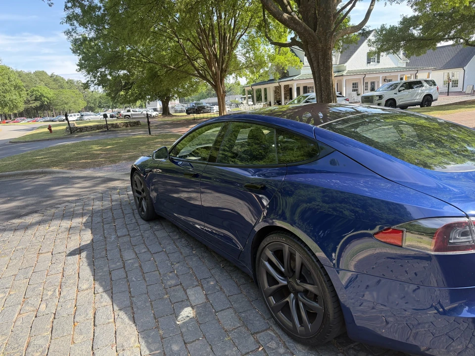 2021 Tesla Model S - Image 24 of 31