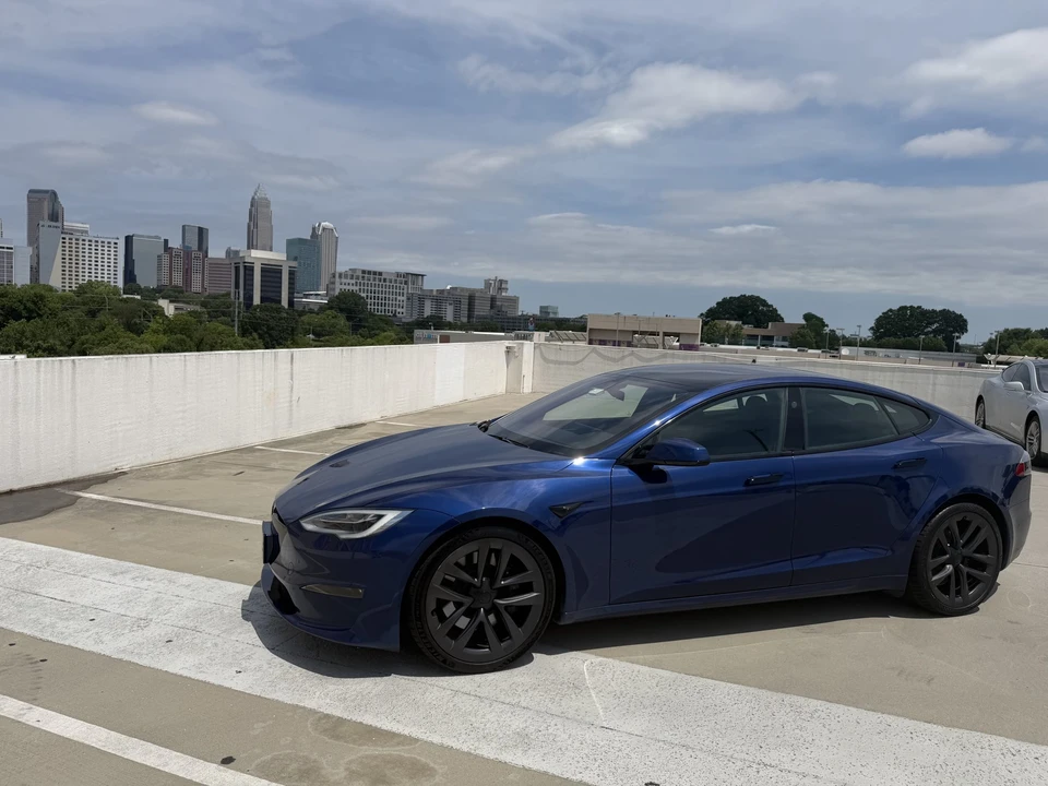 2021 Tesla Model S - Image 2 of 31