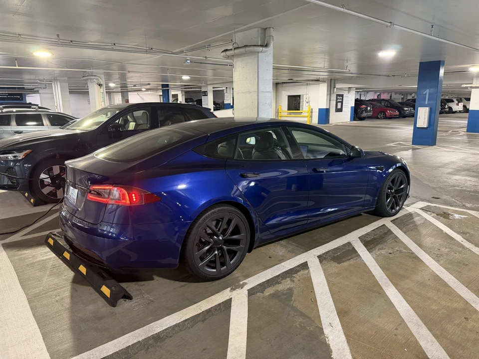 2021 Tesla Model S - Image 12 of 31