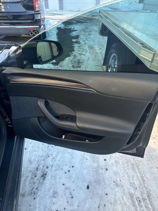 2021 Tesla Model S - Image 9 of 12