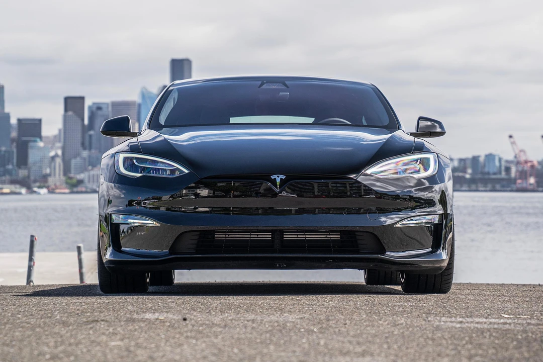 2021 Tesla Model S - Image 2 of 31