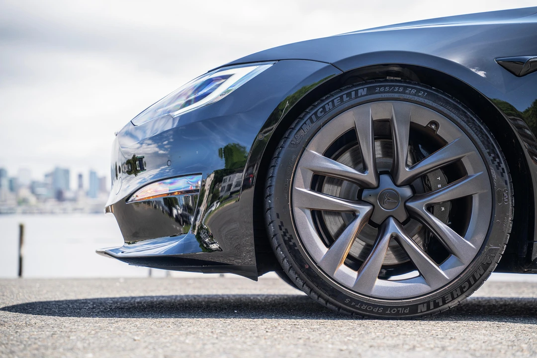 2021 Tesla Model S - Image 9 of 31