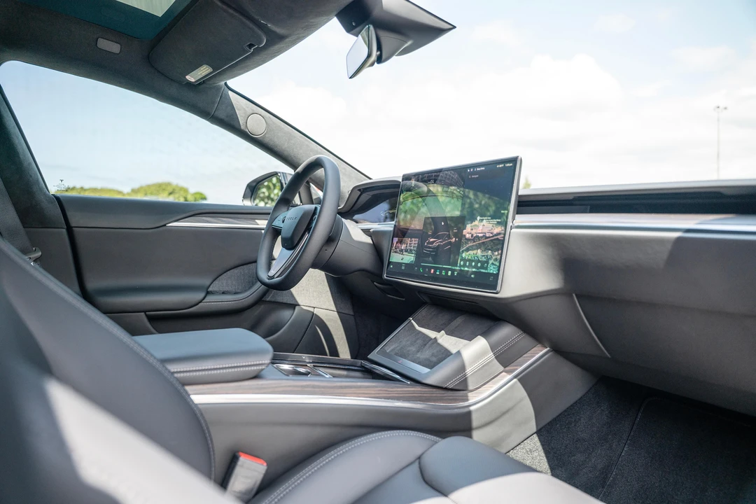 2021 Tesla Model S - Image 28 of 31