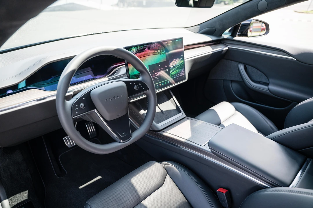 2021 Tesla Model S - Image 23 of 31